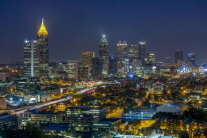 Elevated view over Interstate 85 passing the Atlanta skyline, Atlanta, Georgia, United Elevated view over Interstate 85 passing the Atlanta skyline, Atlanta, Georgia, United