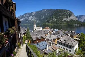 Elevated view over village & Lake, Hallstatt, Hallstattersee, Oberosterreich, Austria Elevated view over village & Lake, Hallstatt, Hallstattersee, Oberosterreich, Austria