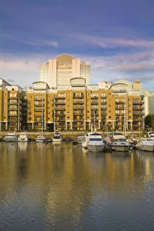 England, London, Wapping, St. Catherines dock, Yachts & appartments England, London, Wapping, St. Catherines dock, Yachts & appartments