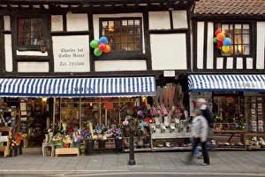 England, Newark. A coffee shop now occupies the house where King Charles the 1st once England, Newark. A coffee shop now occupies the house where King Charles the 1st once