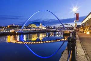 Bridges Gallery: Gateshead Millenium Bridge, England Collection