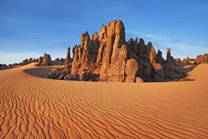 Tassili n'Ajjer Collection: Erosion landscape in Tassili du Hoggar - Algeria, Tassili Hoggar, Tahaggart - Sahara