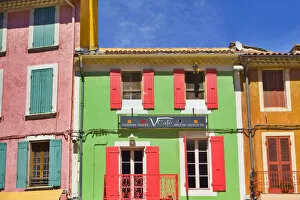 Images Dated 26th July 2012: France, Provence, Orange, Colourful buildings