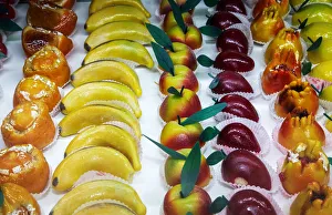 Frutta Martorana, traditional marzipan sweets, Cefalu, Sicily, Italy, Europe Frutta Martorana, traditional marzipan sweets, Cefalu, Sicily, Italy, Europe