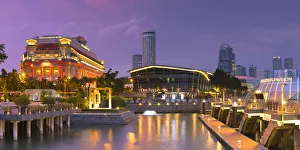 Fullerton Hotel and Marina Bay at dusk, Singapore Fullerton Hotel and Marina Bay at dusk, Singapore