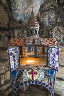 Kavkaz Gallery: Georgia, Kutaisi, Motsameta Monastery, memorial shrine
