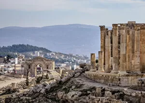 Great Temple of Zeus and Hadrains Arch, Jerash, Jerash Governorate, Jordan