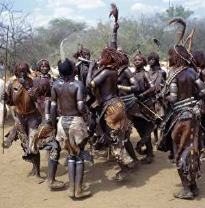 Hamar women dance Hamar women dance