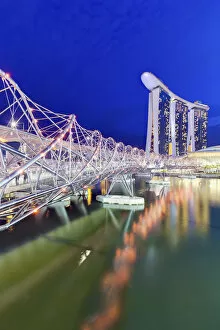 Marina Bay Sands Gallery: The Helix Bridge and Marina Bay Sands, Marina Bay, Singapore