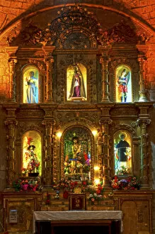Images Dated 10th December 2012: Iglesia de San Francisco, Interior Nave, Religious Statues, 18th Century, La Paz, Bolivia