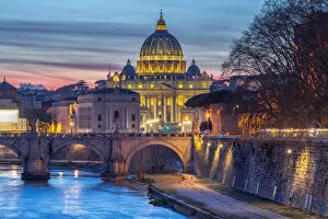 Rome Collection: Italy, Lazio, Rome, River Tiber, St. Peters Basilica