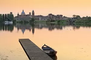Images Dated 12th June 2013: Italy, Lombardy, Mantova district, Mantua, View towards the town and Lago Inferiore