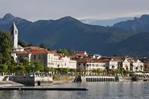 Italy, Piedmont, Lake Maggiore, Baveno, town view Italy, Piedmont, Lake Maggiore, Baveno, town view