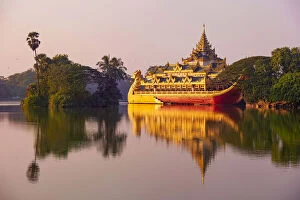 Rangoon Collection: The Karaweik boat reflected in the waters of the Kandwagyi Lake in Yangon, Myanmar