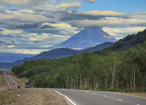 Koryaksky volcano (Koryakskaya Sopka), Kamchatka Peninsula, Russia Koryaksky volcano (Koryakskaya Sopka), Kamchatka Peninsula, Russia