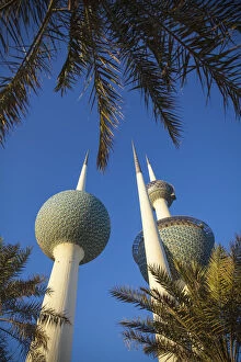 Images Dated 11th June 2013: Kuwait, Kuwait City, Sharq, Kuwait Towers on Arabian Gulf Street