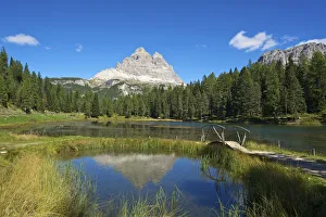 Lago Antorno, Sextner Dolomites, Trentino-South Tyrol, Italy Lago Antorno, Sextner Dolomites, Trentino-South Tyrol, Italy