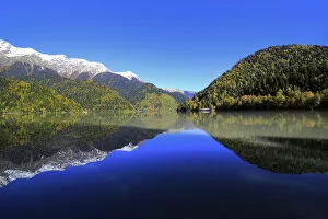 Lake Ritsa, Caucasus mountains, Abkhazia, Georgia