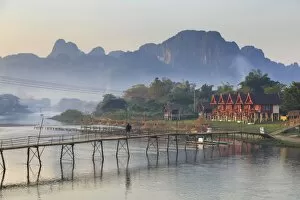 Images Dated 19th December 2014: Laos, Vang Vieng. Nam Song River and Karst Landscape