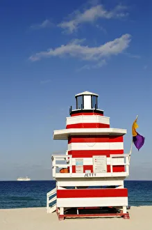 Life Guard Tower, Miami, South Beach, Florida, USA Life Guard Tower, Miami, South Beach, Florida, USA