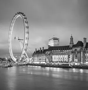 Images Dated 23rd December 2014: London Eye (Millennium Wheel) and former County Hall, South Bank, London, England