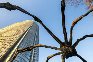 Manan Spider Sculpture, Mori Tower Building, Roppongi Hills, Tokyo, Japan Manan Spider Sculpture, Mori Tower Building, Roppongi Hills, Tokyo, Japan