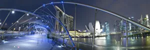 Marina Bay Sands Gallery: Marina Bay Sands hotel and Helix Bridge, Singapore
