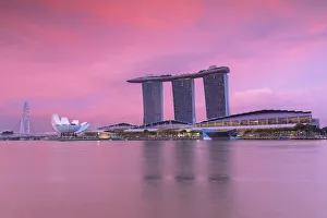 Marina Bay Sands Hotel at sunset, Marina Bay, Singapore Marina Bay Sands Hotel at sunset, Marina Bay, Singapore