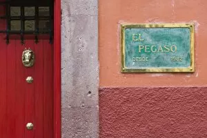 Images Dated 1st December 2006: Mexico, Guanajuato State, San Miguel De Allende, El Pegaso Cafe Sign