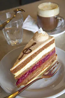 Motzart Cake in Cafe, Salzburg, Salzkammergut, Austria Motzart Cake in Cafe, Salzburg, Salzkammergut, Austria