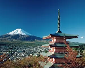 Pagoda Collection: Mount Fuji & Pagoda, Hakone, Honshu, Japan