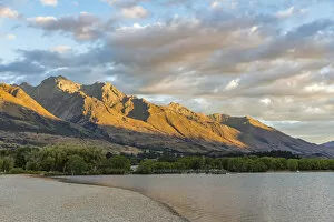 Glenorchy Gallery: Mountains and Lake Wakatipu at sunset. Glenorchy, Queenstown Lake district, Otago region