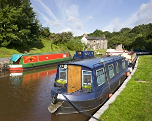 Narrowboats on the Monmouthshire and Brecon Canal at Llangattock, Brecon Beacons National Park Narrowboats on the Monmouthshire and Brecon Canal at Llangattock, Brecon Beacons National Park
