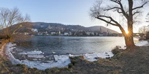 Neckar riverside with view towards the castle, Heidelberg, Baden-Wurttemberg, Germany Neckar riverside with view towards the castle, Heidelberg, Baden-Wurttemberg, Germany