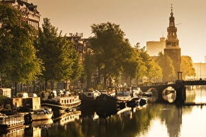 Images Dated 17th April 2015: Netherlands, North Holland, Amsterdam. Montelbaan Tower at Oude Schans