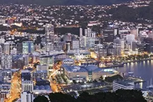 Images Dated 11th February 2016: New Zealand, North Island, Wellington, elevated city skyline from Mt. Victoria, dawn