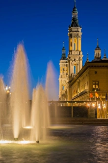 Night view of Plaza del Pilar square with Basilica de Nuestra Senora del Pilar, Zaragoza Night view of Plaza del Pilar square with Basilica de Nuestra Senora del Pilar, Zaragoza
