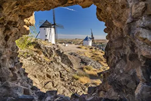 Old Spanish windmills, Consuegra, Castilla-La Mancha, Spain Old Spanish windmills, Consuegra, Castilla-La Mancha, Spain