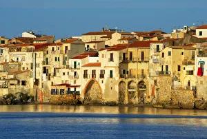 Old town, Cefalu, Sicily, Italy, Europe Old town, Cefalu, Sicily, Italy, Europe