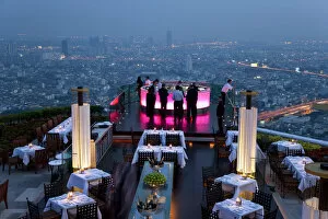 Images Dated 8th December 2010: Open air-bar Sirocco Sky Bar and Bangkok in the evening, State Tower, 247 m
