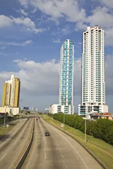 Panama, Panama City, Punta Pacificia, Corredor Sur Expressway Panama, Panama City, Punta Pacificia, Corredor Sur Expressway