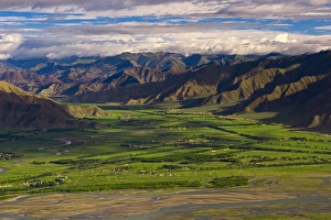 Panorama from Ganden Monastery, Tagtse county, Tibet Panorama from Ganden Monastery, Tagtse county, Tibet