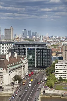 Park Plaza Westminster Hotel and Canary Wharf in background, London, England, UK Park Plaza Westminster Hotel and Canary Wharf in background, London, England, UK