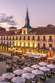 Plaza Mayor, Leon, Castile and Leon, Spain Plaza Mayor, Leon, Castile and Leon, Spain