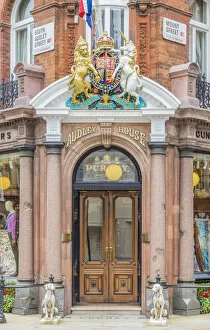 Purdeys Gun Shop, Mayfair, London, England, Uk
