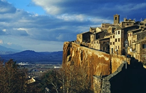 One of the regions great Etruscan towns One of the regions great Etruscan towns