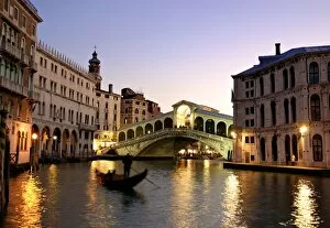 Venice Collection: Rialto Bridge, Grand Canal, Venice, Italy