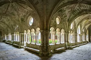 Images Dated 1st October 2013: Romanesque cloisters at Abbaye de Fontfroide, Aude Department, Languedoc-Roussillon