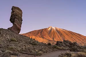 Roque Cinchado with mount Teide in background. Teide national park, Tenerife