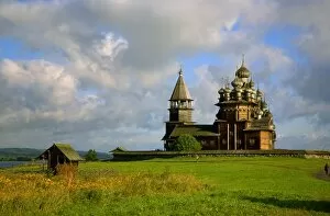 Images Dated 14th August 2008: Russia; Karelia; Kizhi Island; The twenty-two domed Cathedral of the Transfiguration